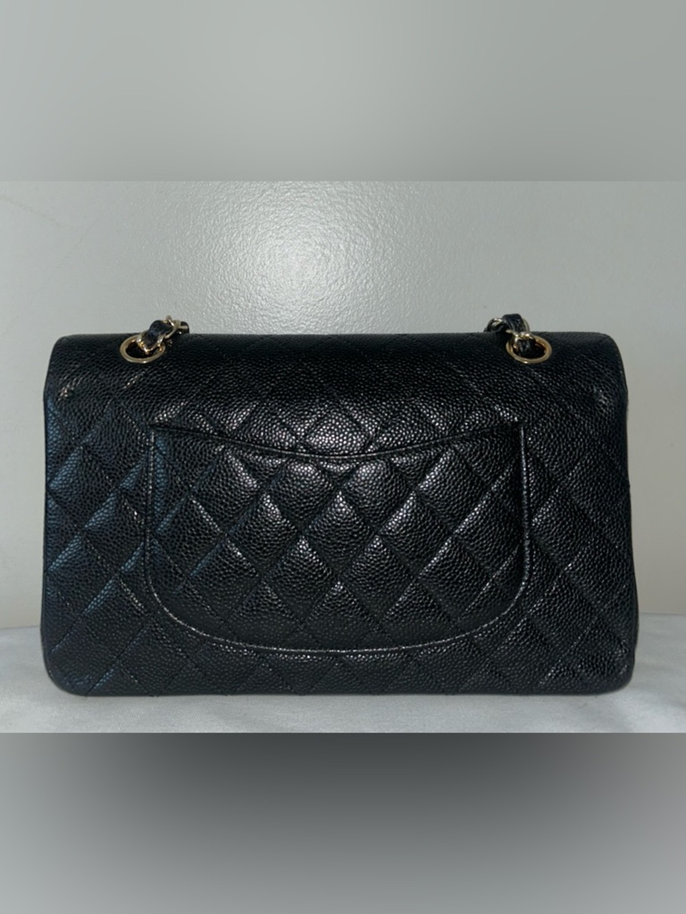 CHANEL Medium Classic Double Flap Caviar Quilted Handbag Black / 24K Gold - Picture 6 of 15